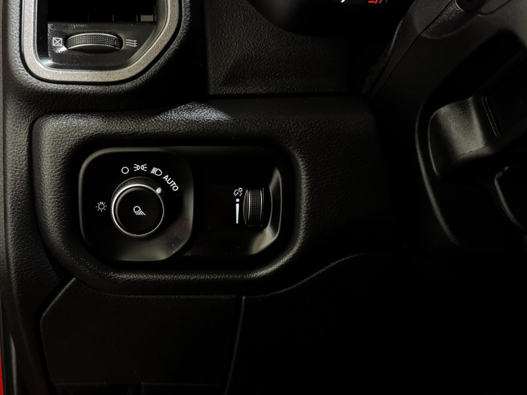 2022 RAM 3500 Image 27