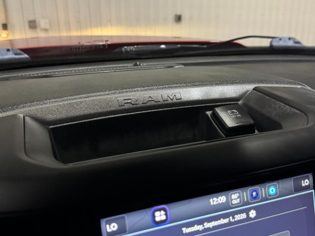 2022 RAM 3500 Image 31