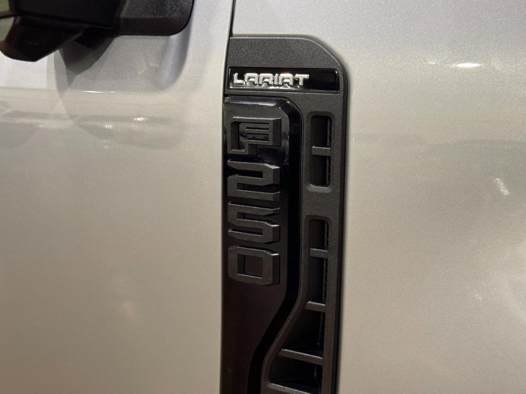 2024 Ford F-250 Image 63