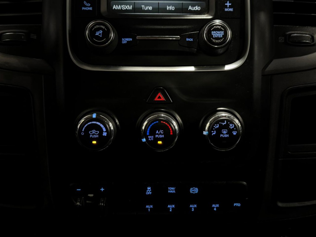 2018 RAM 4500 Image 17