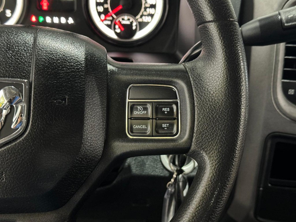 2018 RAM 4500 Image 32