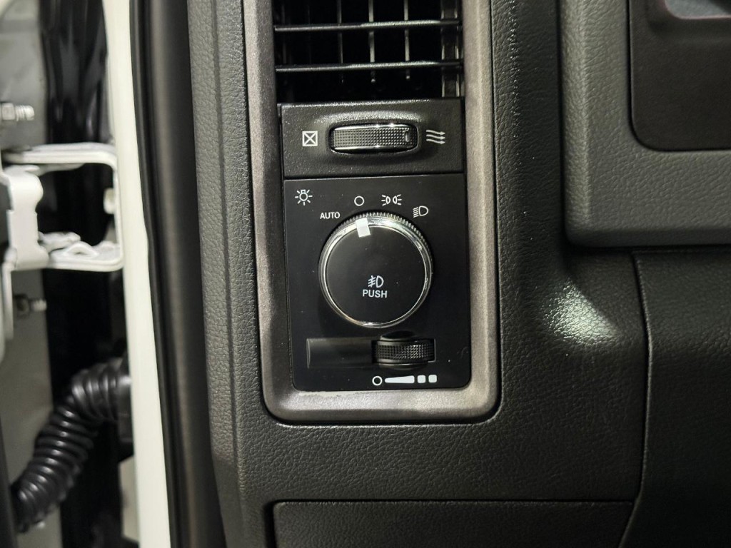 2018 RAM 4500 Image 36