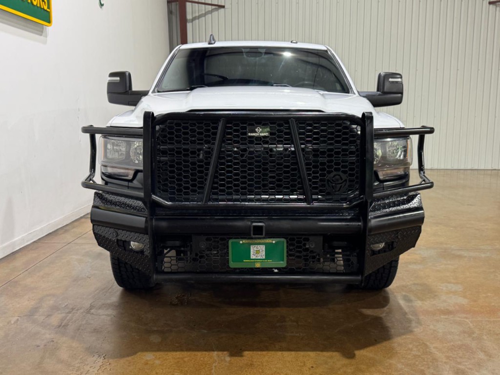 2023 RAM 2500 Image 2