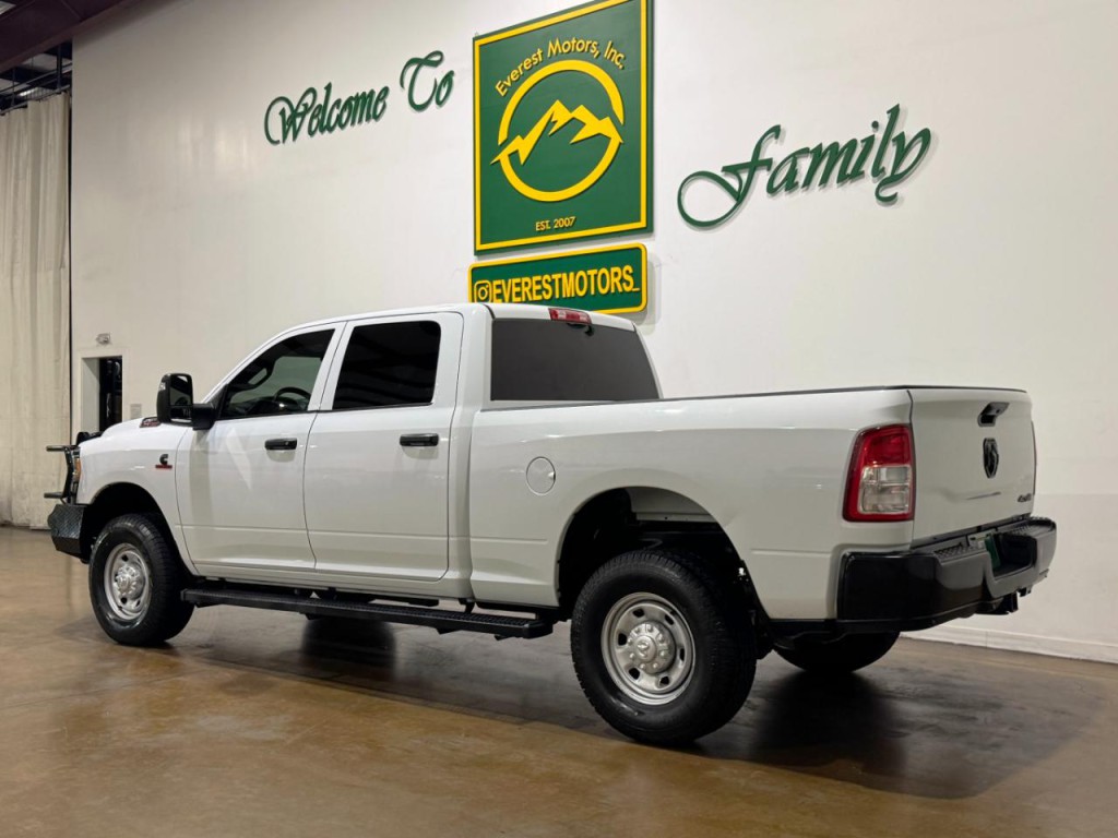 2023 RAM 2500 Image 6
