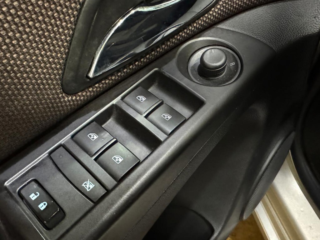 2016 Chevrolet Cruze Image 21