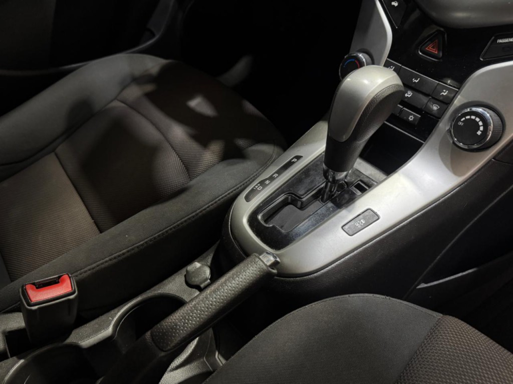 2016 Chevrolet Cruze Image 22
