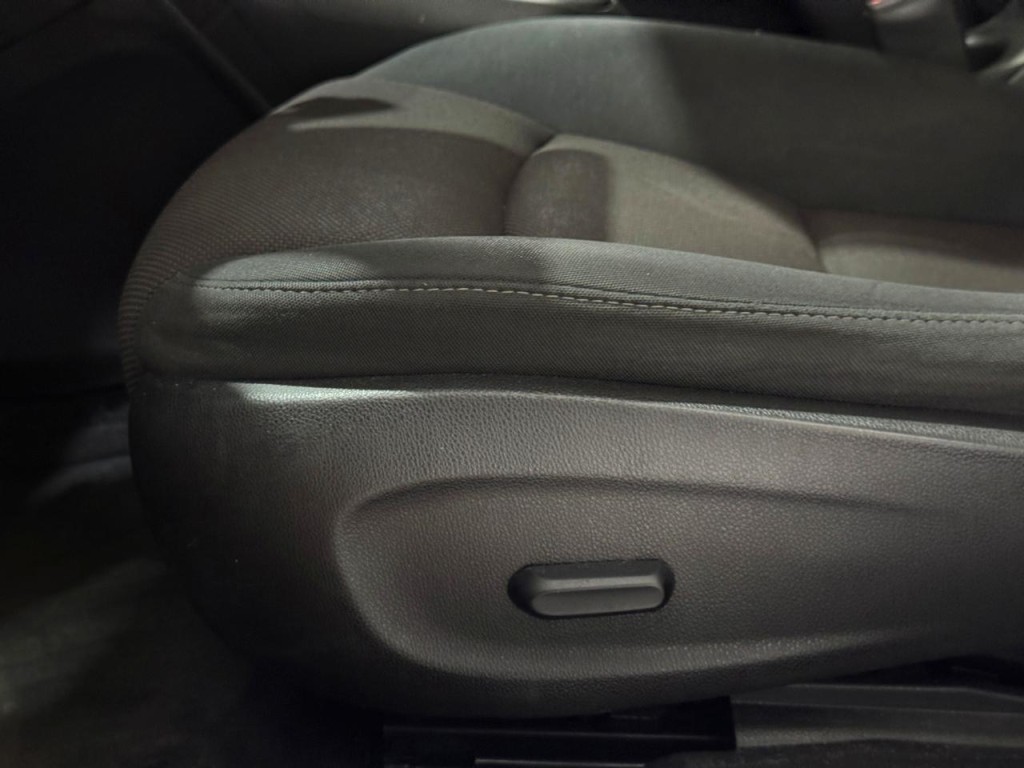2016 Chevrolet Cruze Image 23