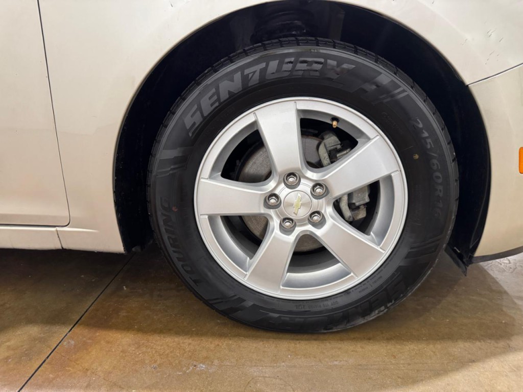 2016 Chevrolet Cruze Image 25