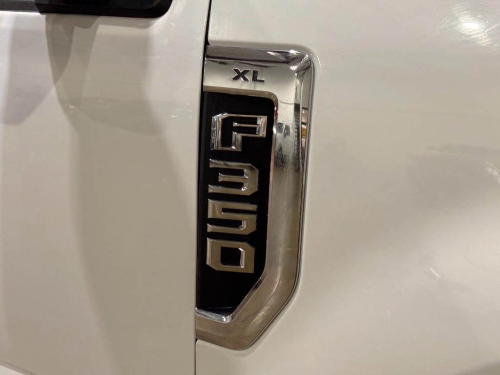 2022 Ford F-350 Image 41