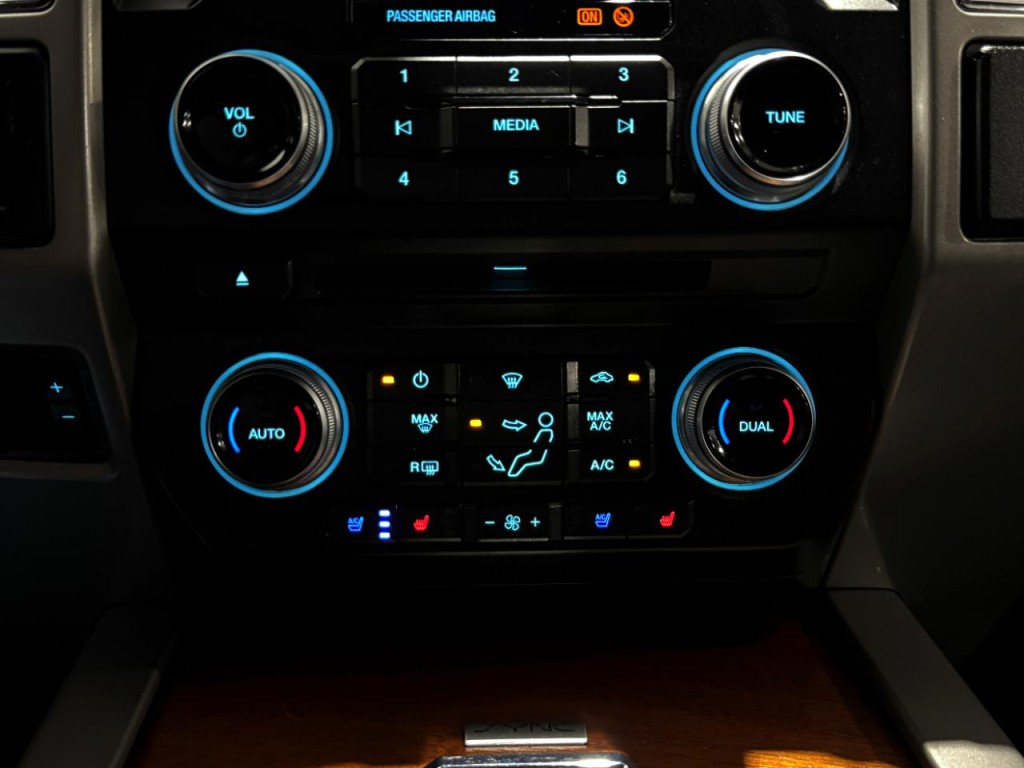 2017 Ford F-250 Image 28