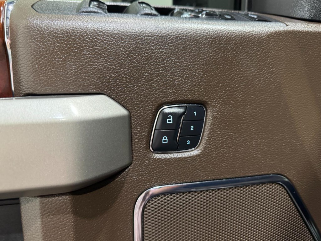 2017 Ford F-250 Image 33