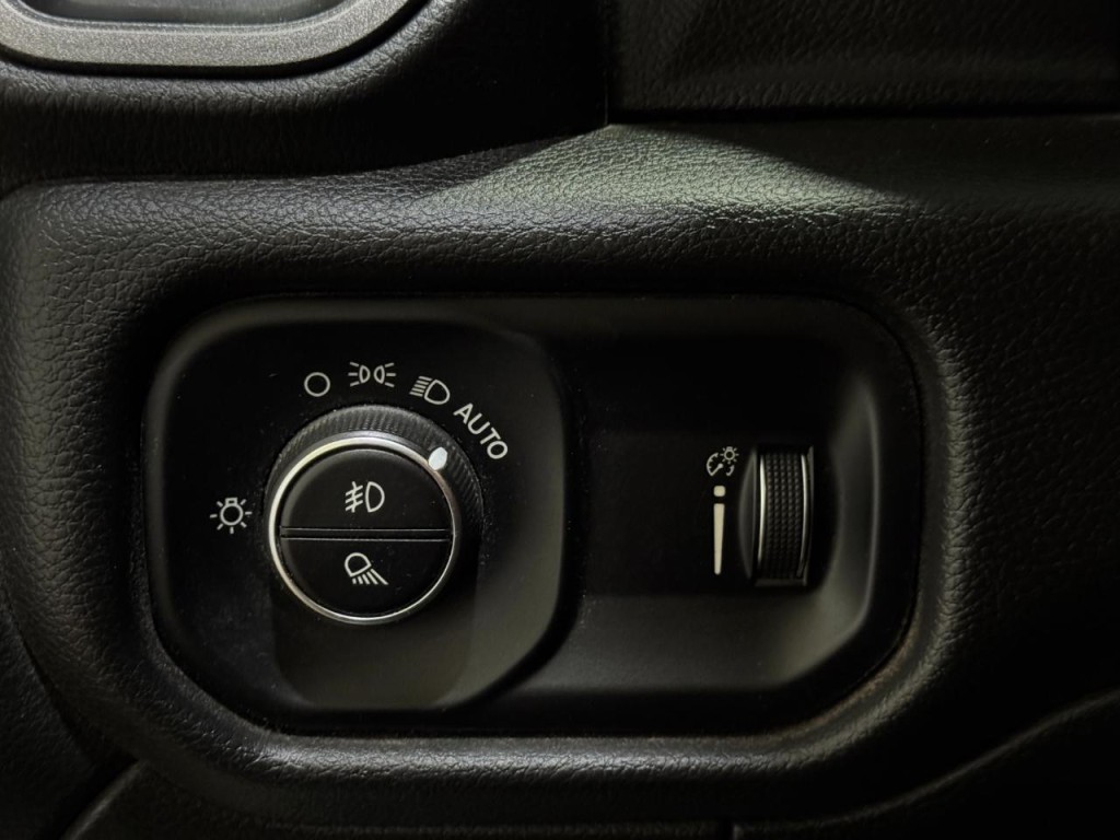 2023 RAM 2500 Image 8