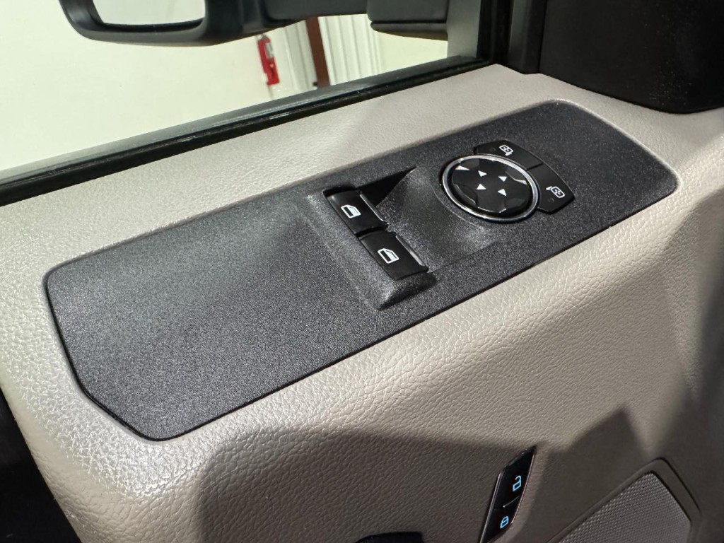 2017 Ford F-350 Image 26