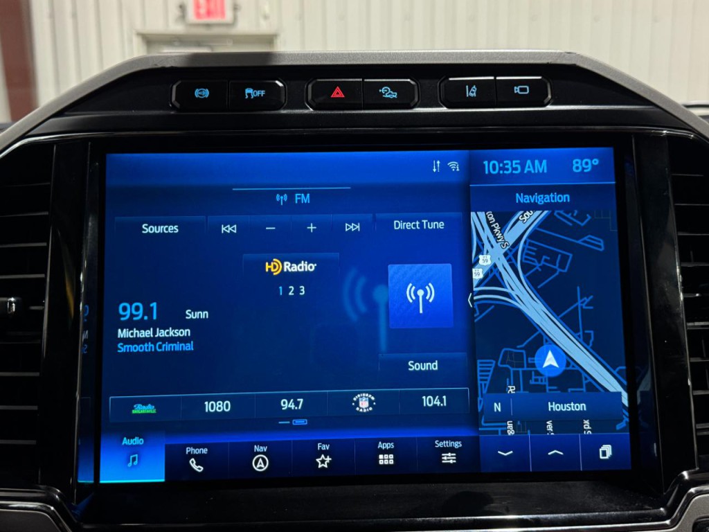 2022 Ford F-350 Image 43