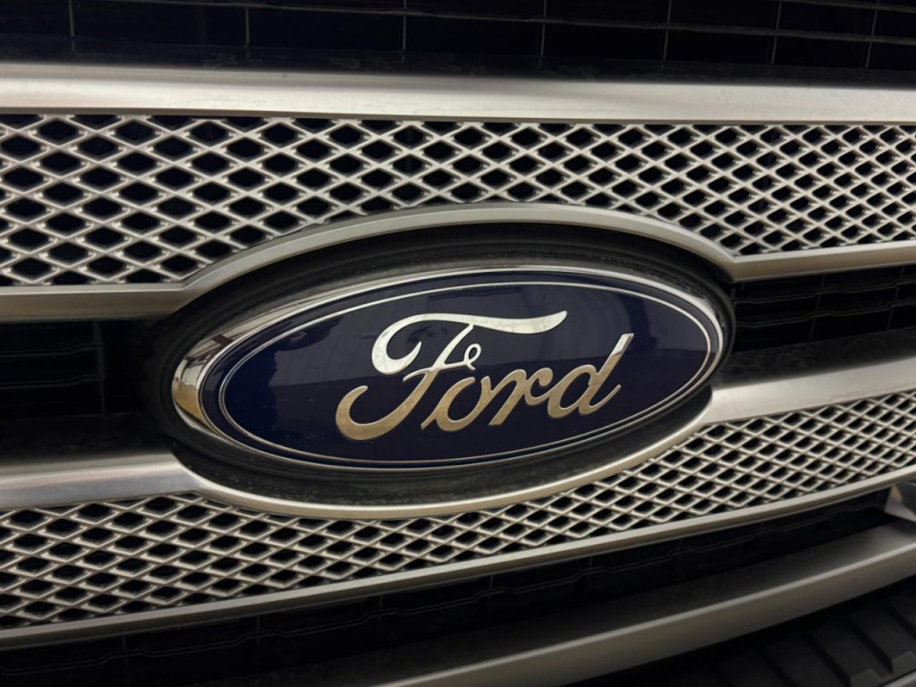2016 Ford F-350 Image 19