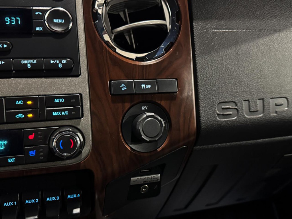 2012 Ford F-250 Image 25