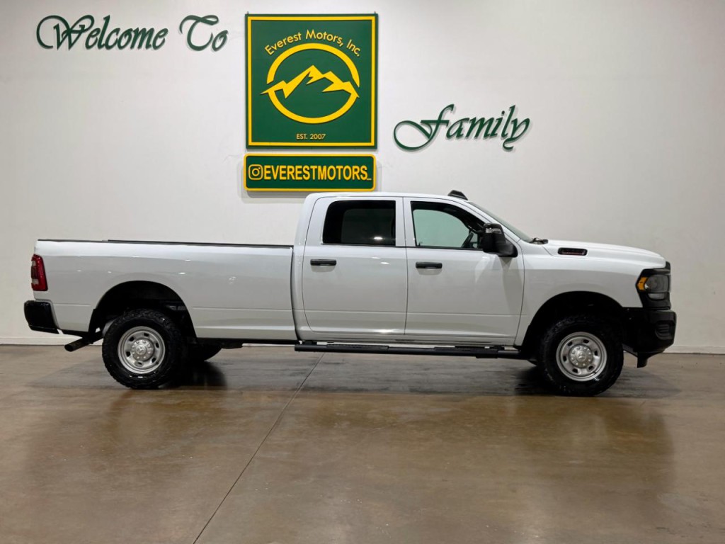 2023 RAM 2500 Image 2
