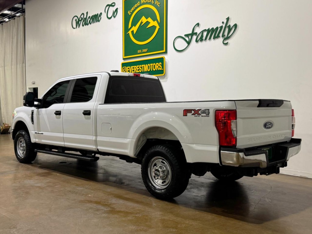 2022 Ford F-250 Image 6