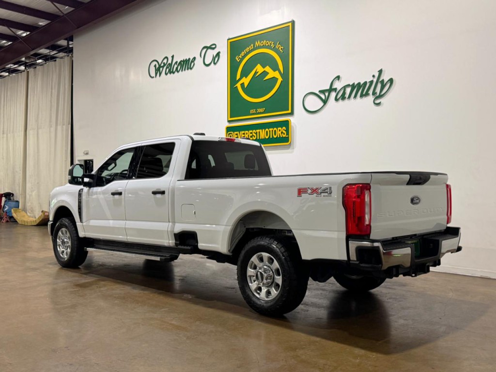 2023 Ford F-250 Image 6