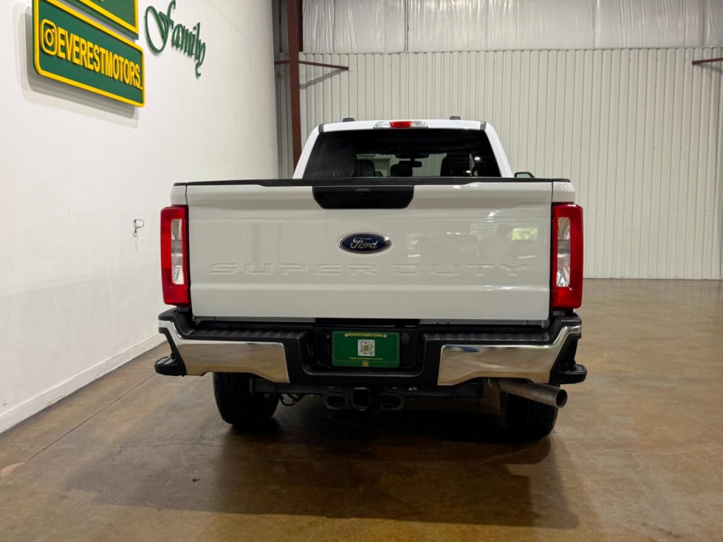 2023 Ford F-250 Image 7