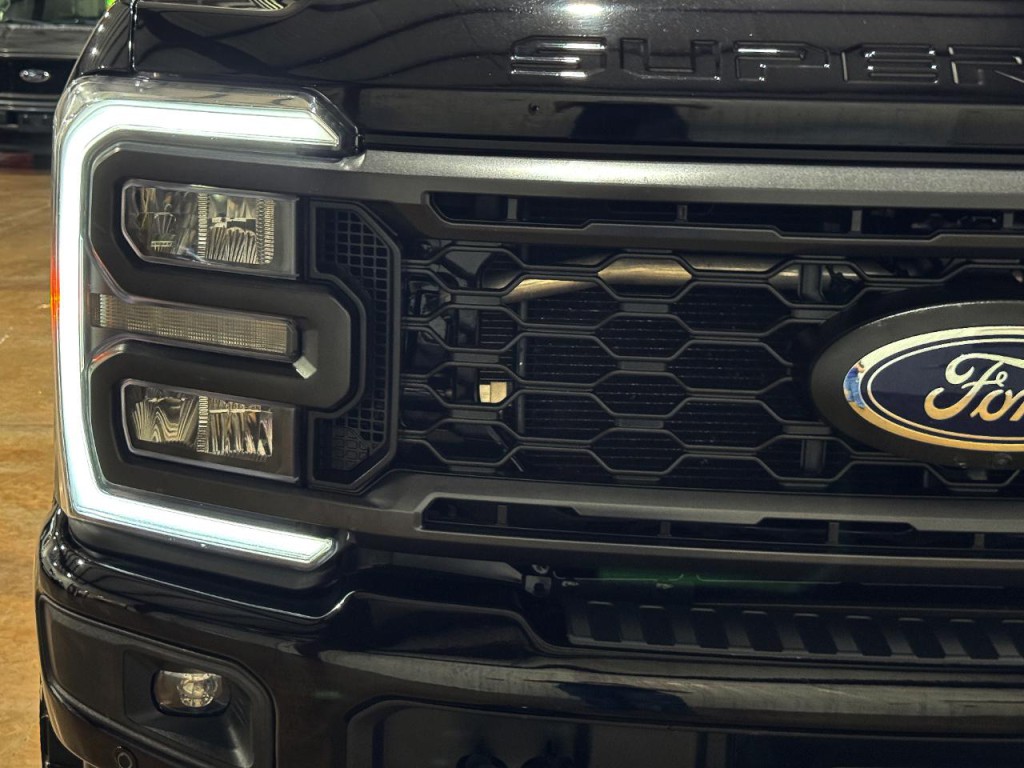 2023 Ford F-350 Image 66