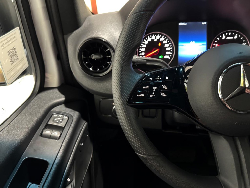2026 Mercedes-Benz Sprinter Image 13