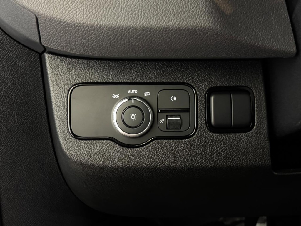 2026 Mercedes-Benz Sprinter Image 19