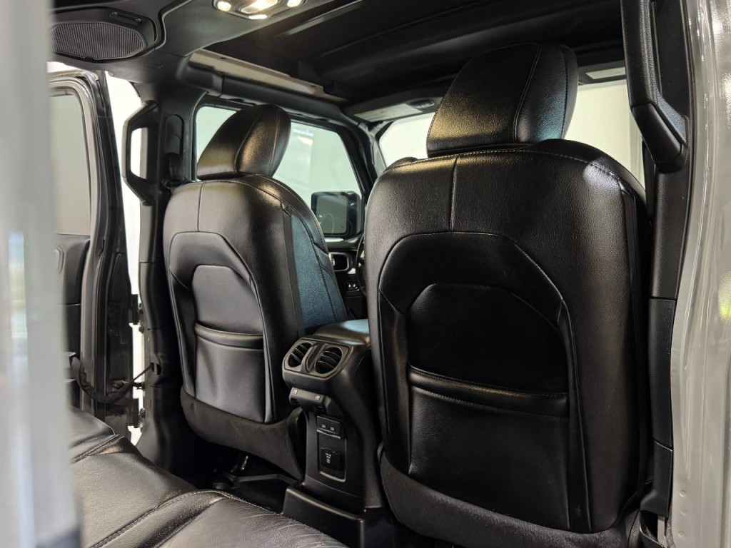 2021 Jeep Wrangler Image 14