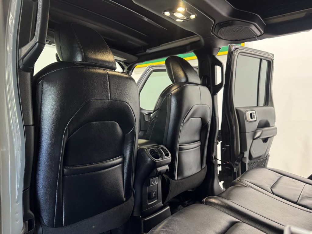 2021 Jeep Wrangler Image 15