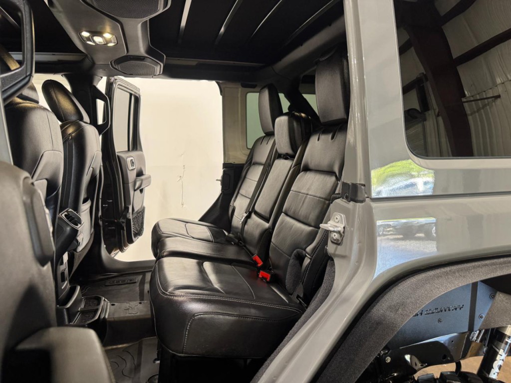 2021 Jeep Wrangler Image 17