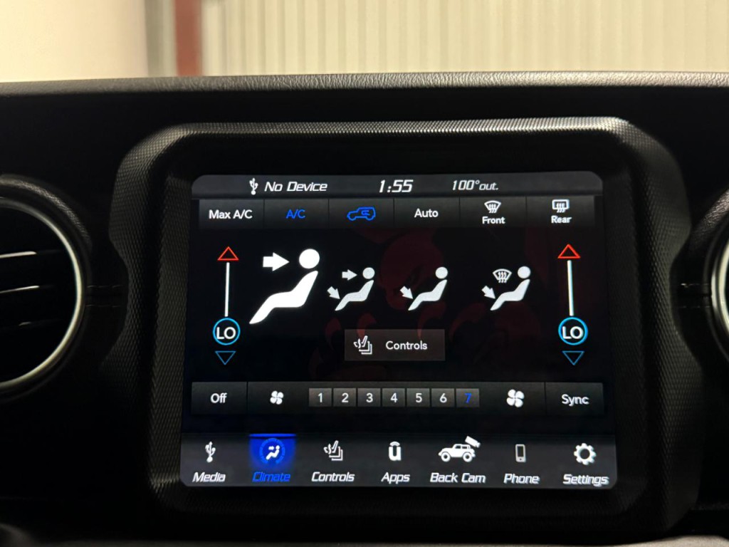 2021 Jeep Wrangler Image 30