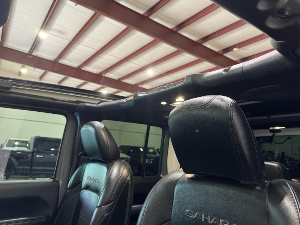 2021 Jeep Wrangler Image 40