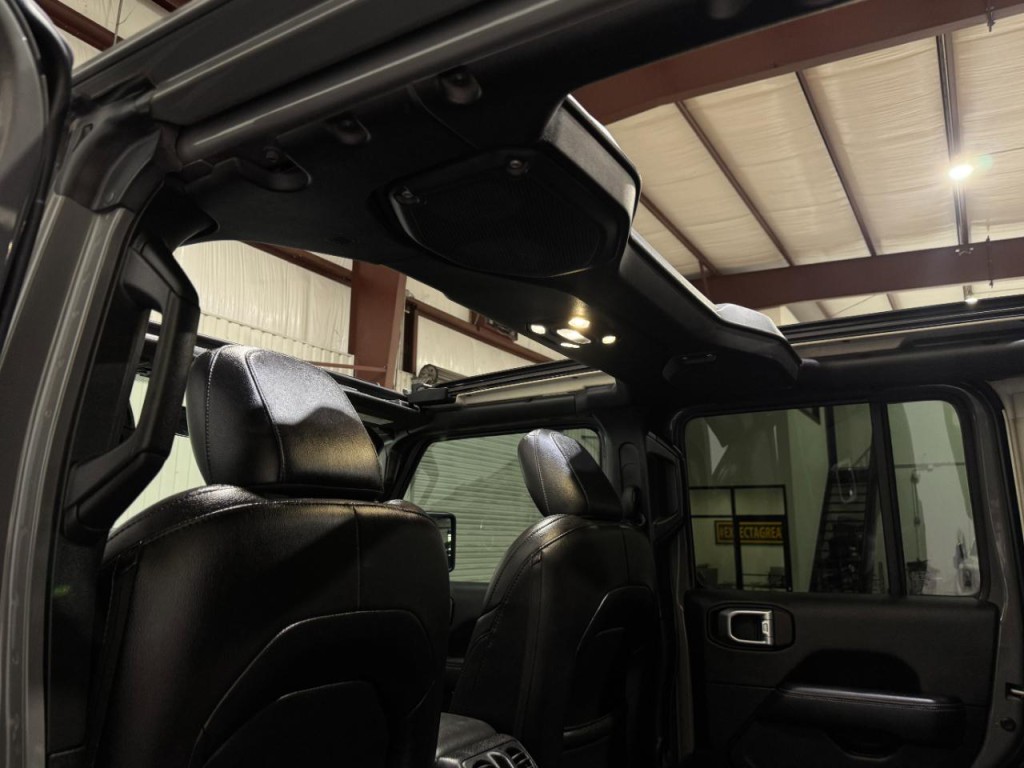 2021 Jeep Wrangler Image 41
