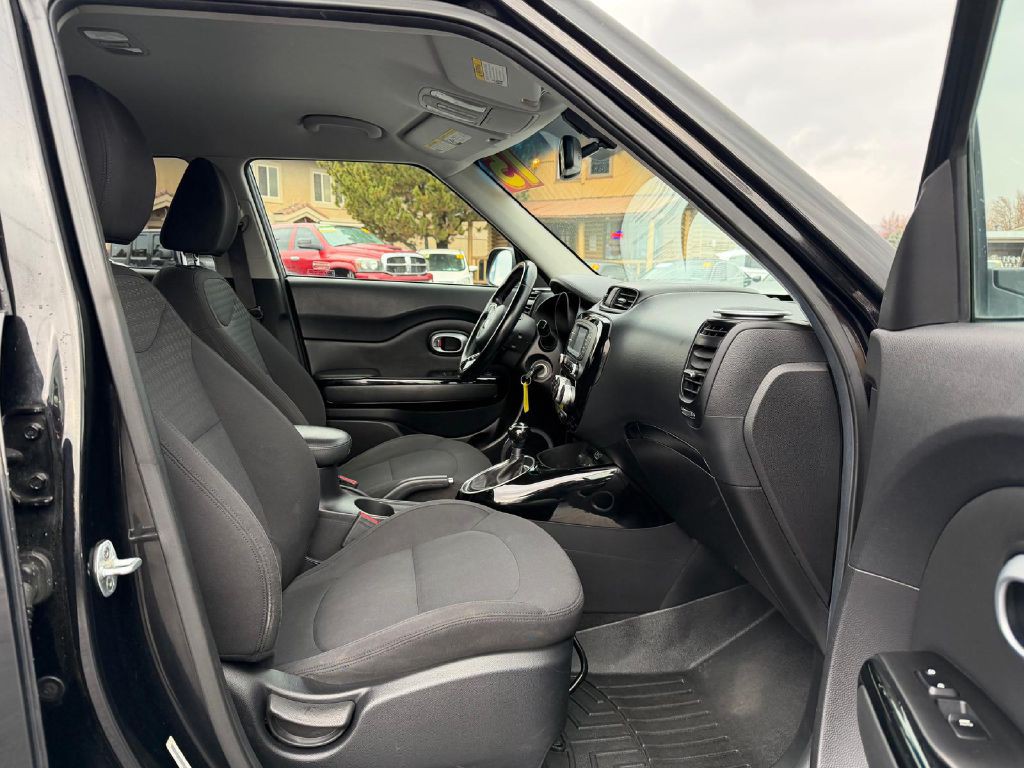 2015 Kia Soul Image 14