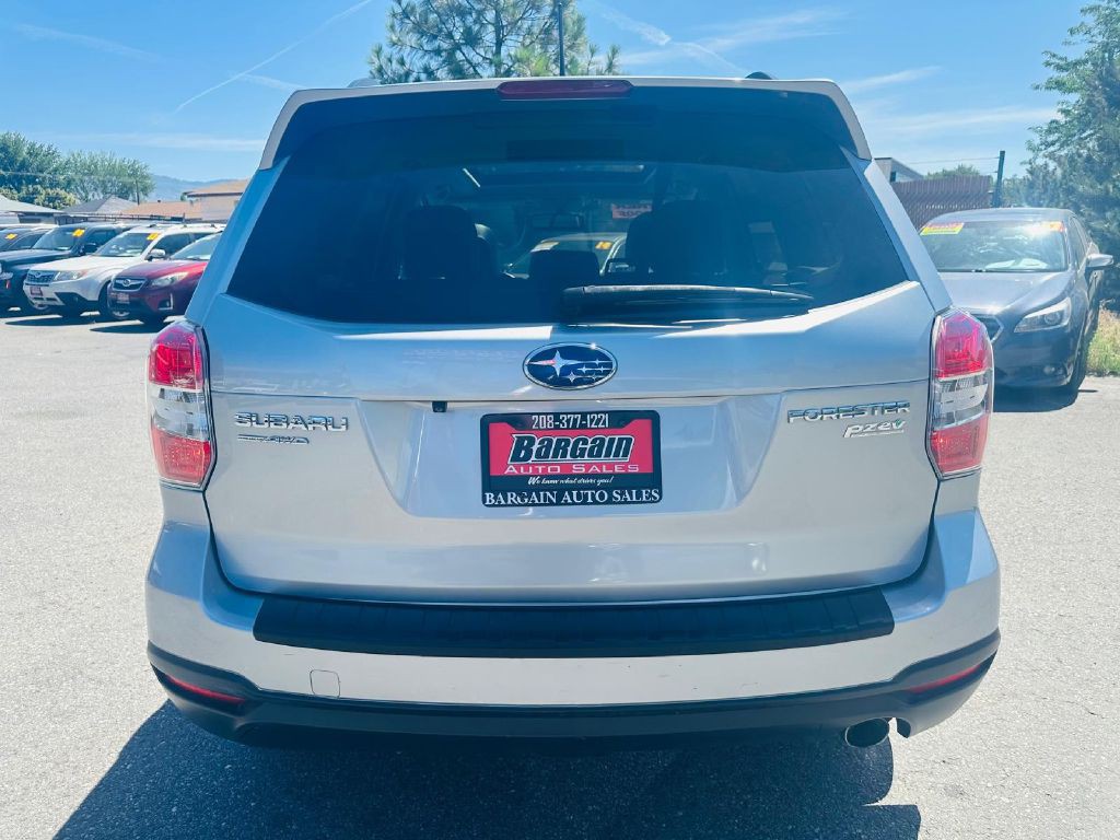 2014 Subaru Forester Image 6