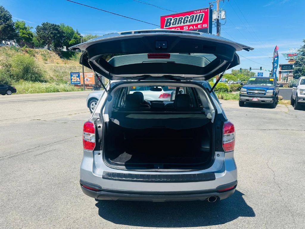 2014 Subaru Forester Image 10