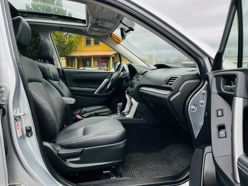 2014 Subaru Forester Image 15