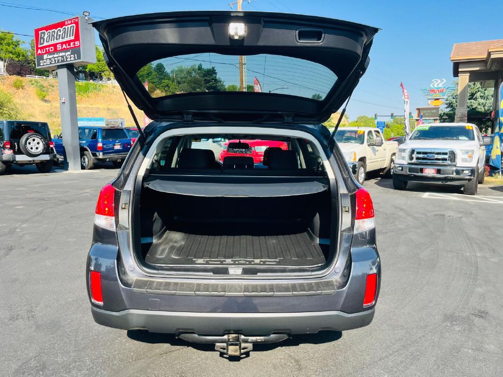 2012 Subaru Outback Image 11