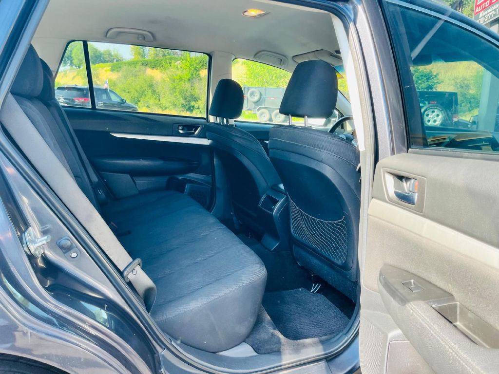 2012 Subaru Outback Image 15