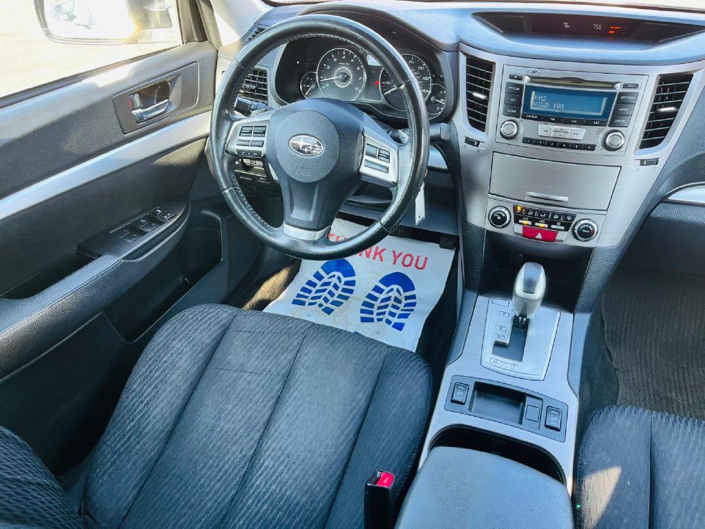 2012 Subaru Outback Image 20