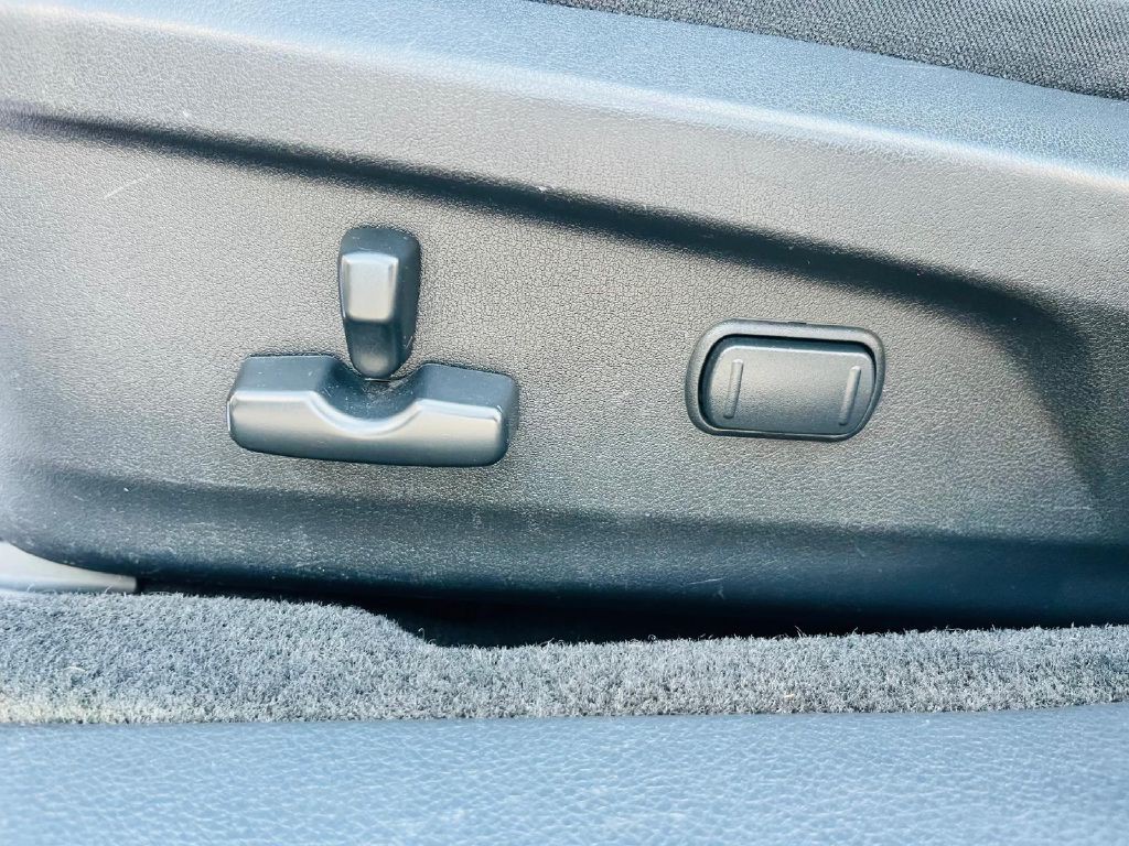 2012 Subaru Outback Image 22