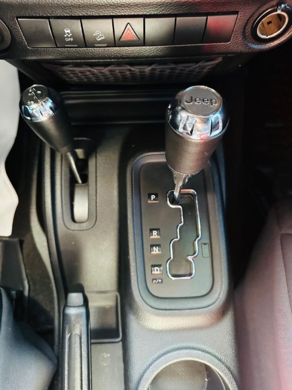 2015 Jeep Wrangler Unlimited Image 20