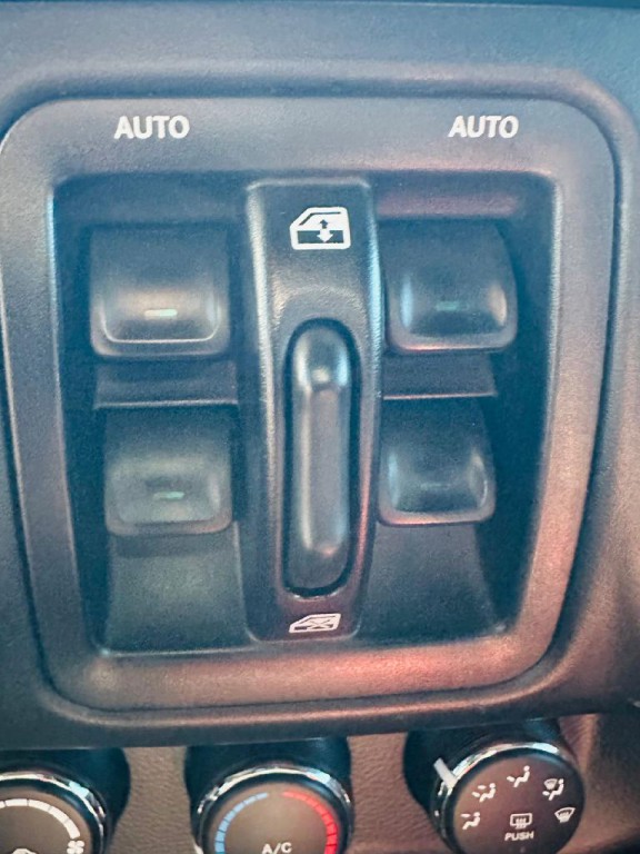 2015 Jeep Wrangler Unlimited Image 22