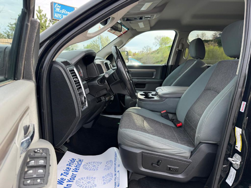 2015 RAM 1500 Image 12