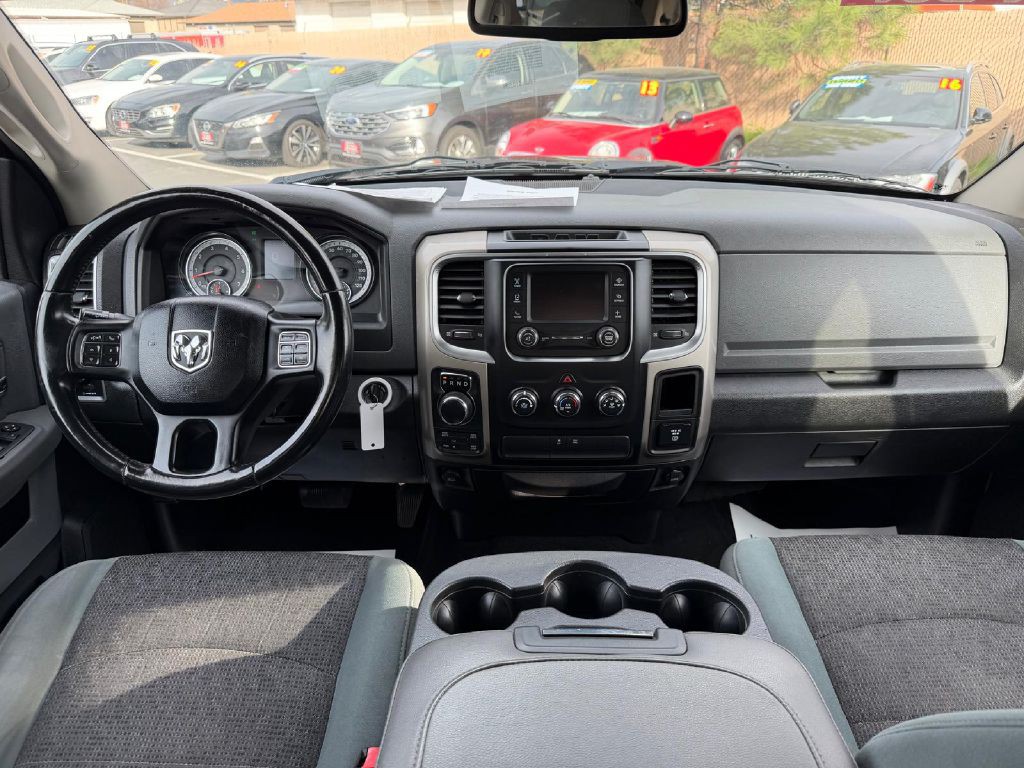 2015 RAM 1500 Image 16