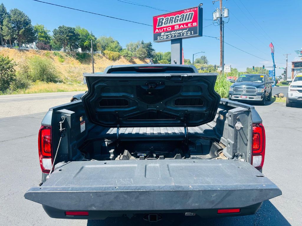2018 Honda Ridgeline Image 12