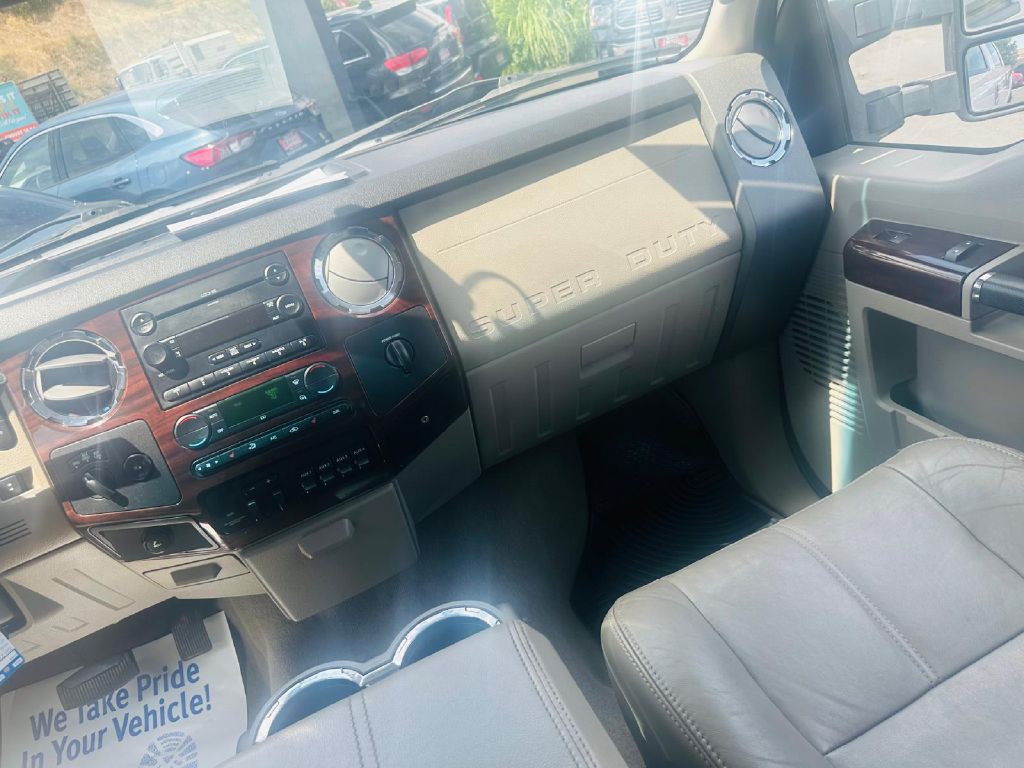 2008 Ford F-350 Image 21