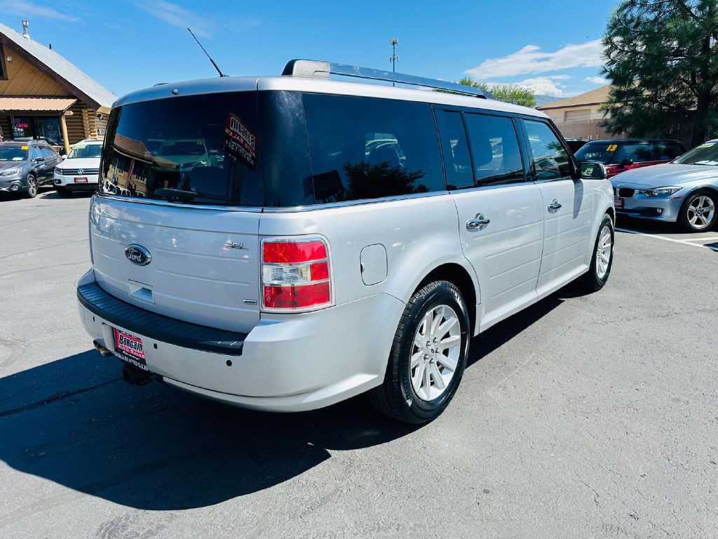 2011 Ford Flex Image 6
