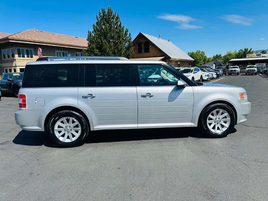 2011 Ford Flex Image 7
