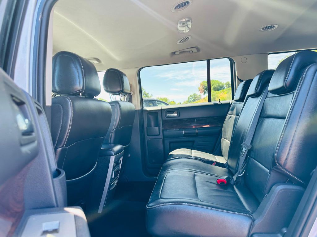 2011 Ford Flex Image 12
